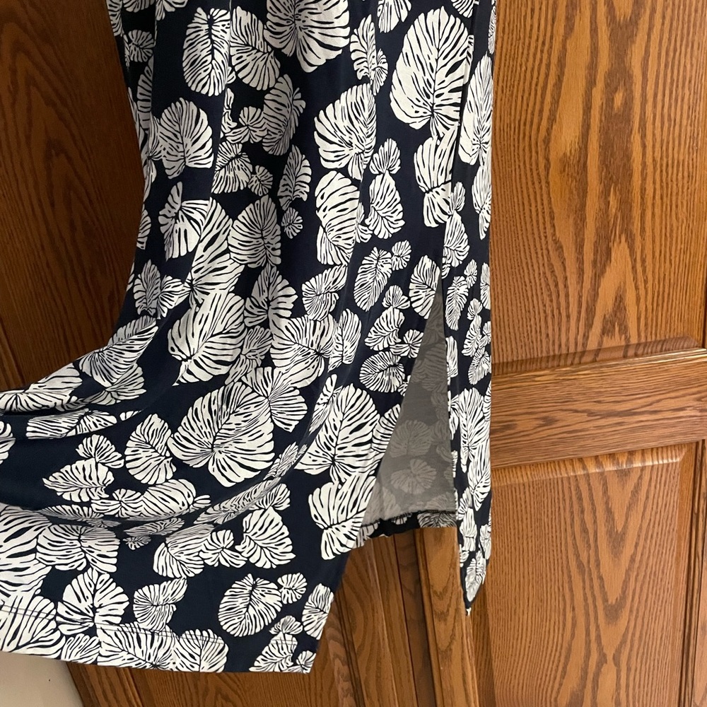 Loft Outlet Dress - Picture 2 of 5